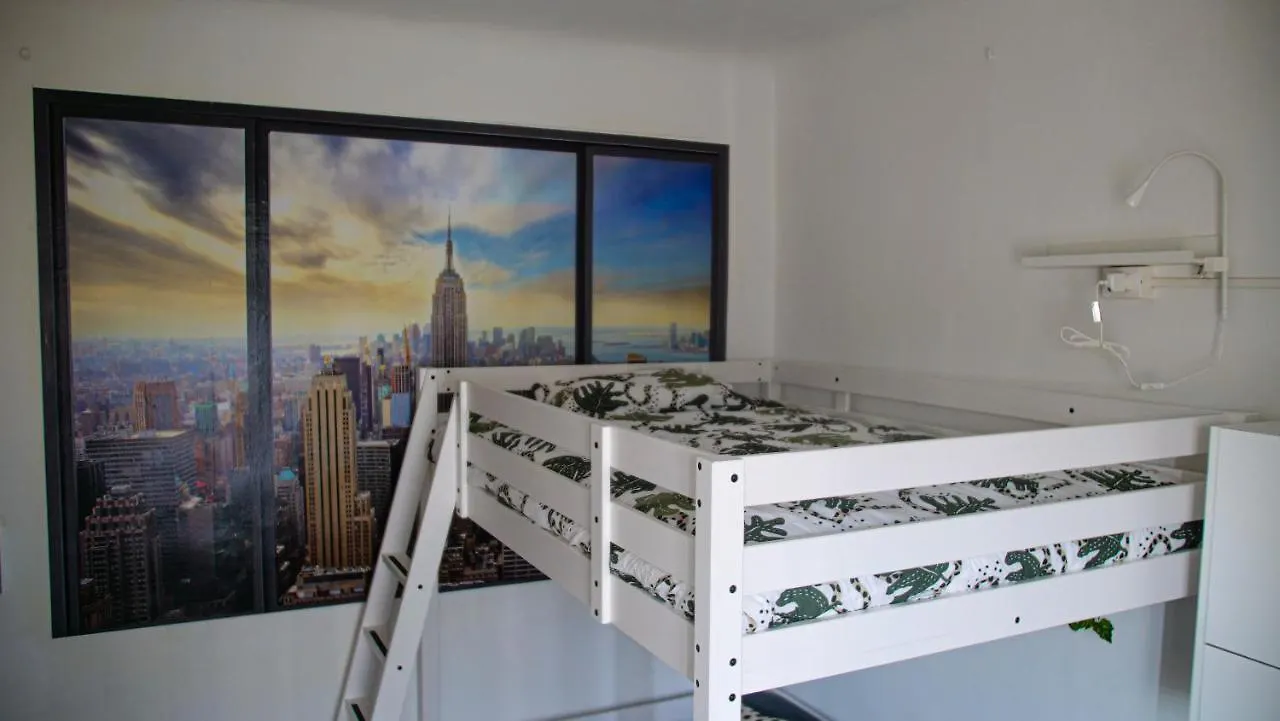Domus Vacanza Milan 0*,  Italy