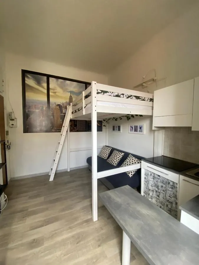 Domus Vacanza Milan